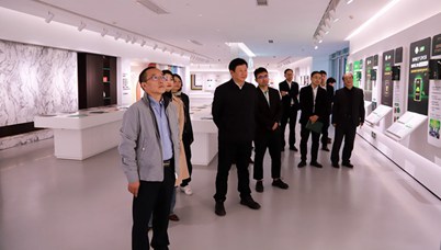 访企拓岗促就业<br>川大锦江学院走进三棵树集团四川公司